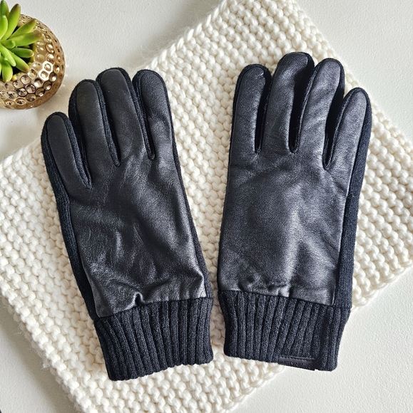 Calvin Klein Touchscreen Warm Black Gloves Logo On Knit Cuff Lined Interior XL - Picture 2 of 12